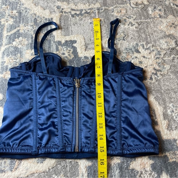 Elegant Blue Satin Bustier - Picture 2 of 5